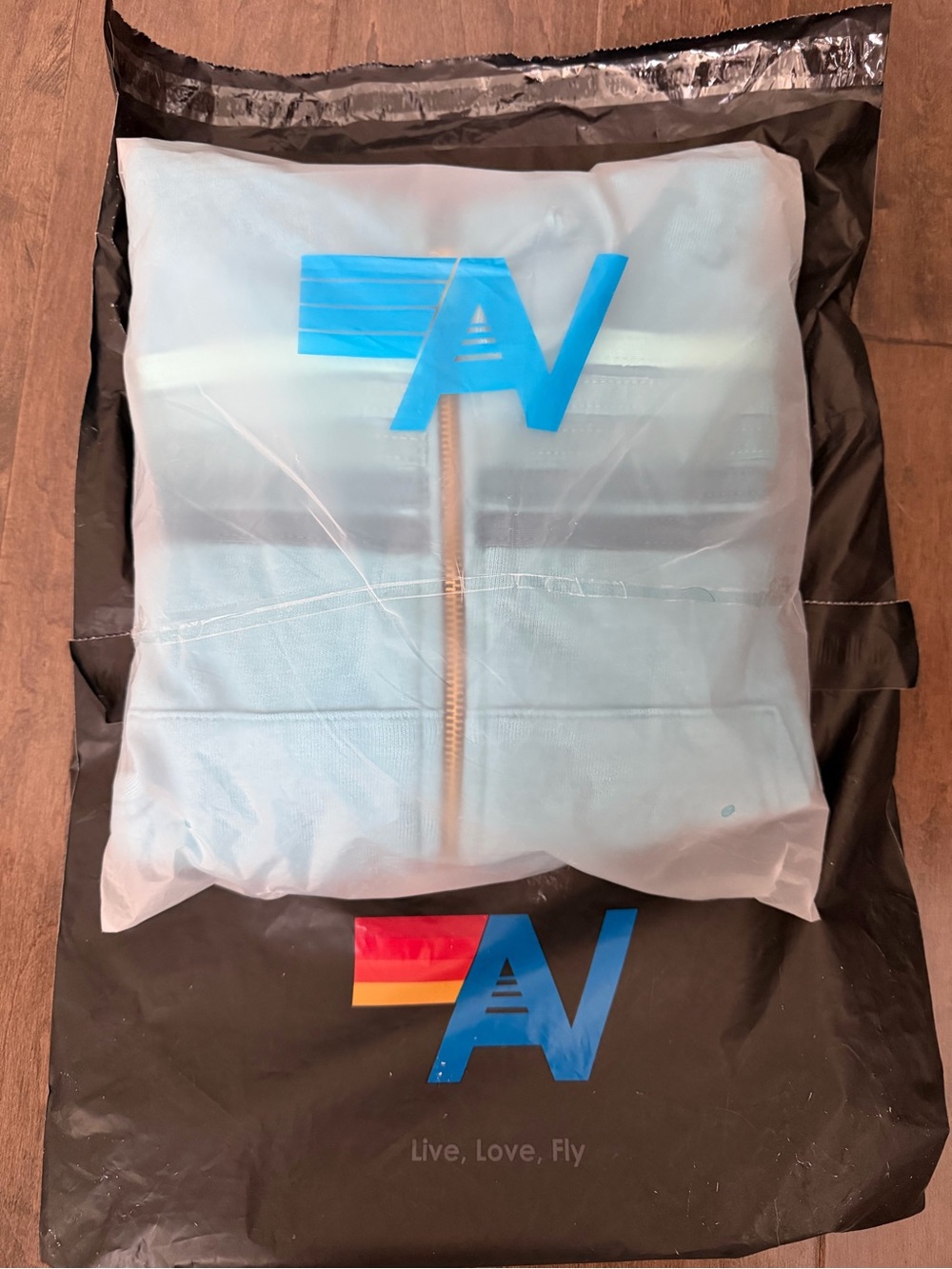 Aviator Nation 5 Stripe Cropped Full-zip Hoodie in Aqua - NWT - Picture 4 of 5